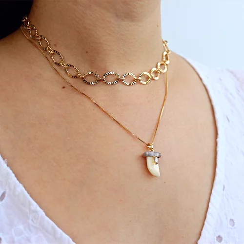 Collar de colmillo pequeño con brillante, CHAPA DE ORO 18K - Imagen 2